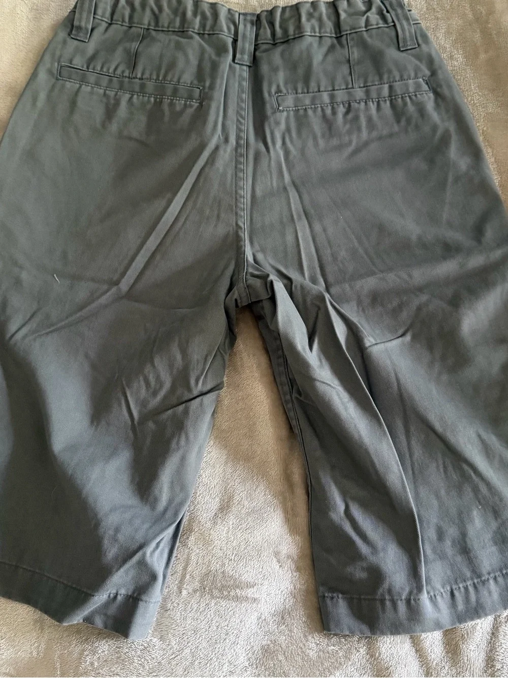 (B)Like New Old Navy Gray Boys’ Casual Shorts